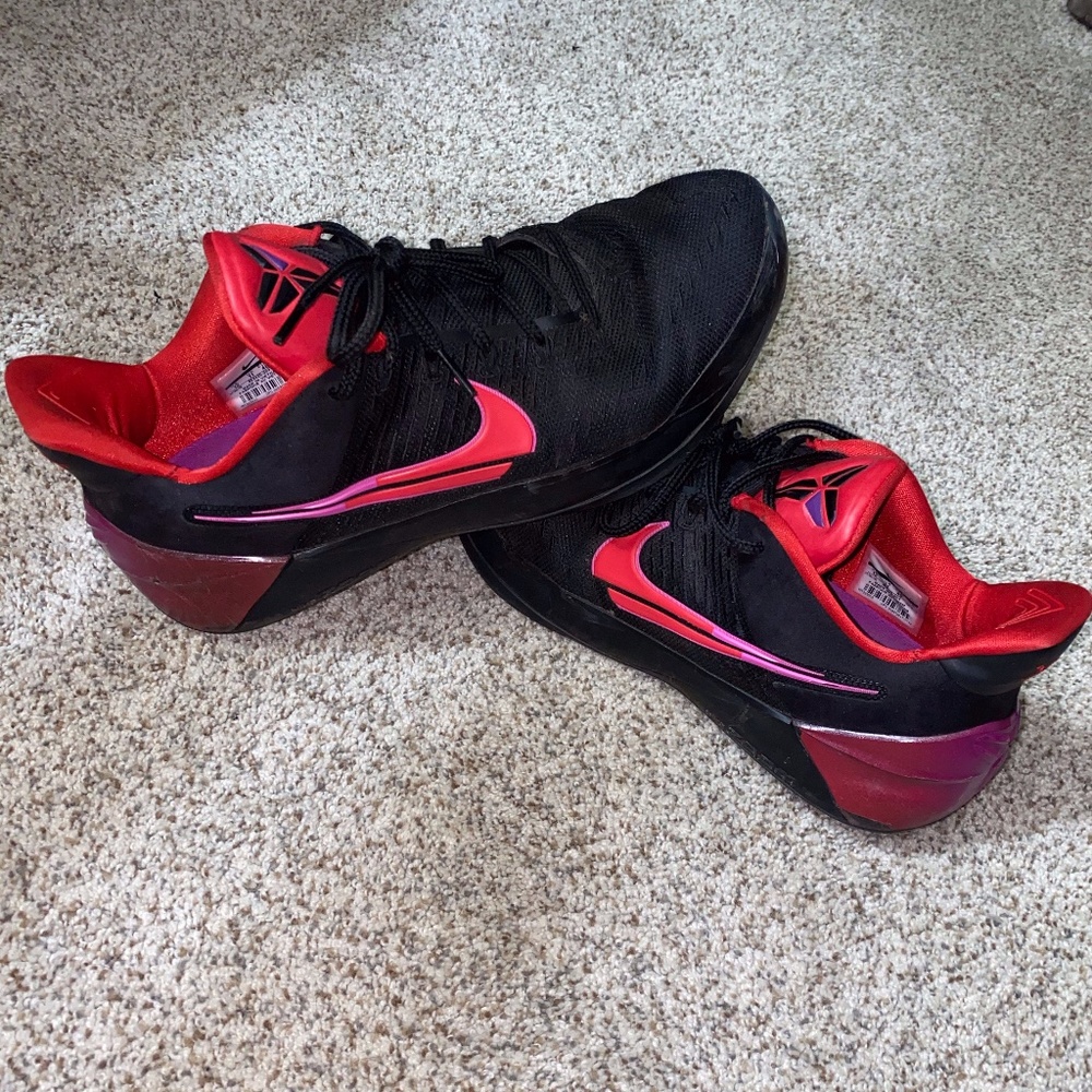 Men's Nike Kobe shoes